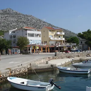 Tota Starigrad Paklenica