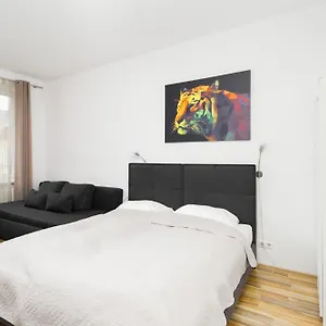  Apartment Huglgasse