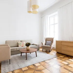 Heymi Stephansdom Apartment
